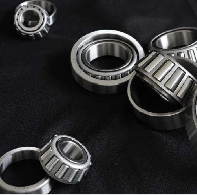 提高等截面薄壁軸承載荷能力的核心方法是什么？